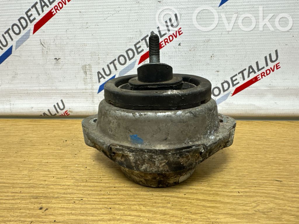 BMW X5 E53 Engine mount bracket 