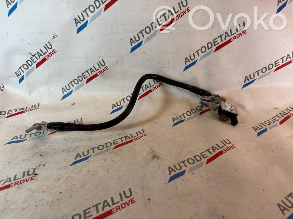 BMW 2 F45 Minus / Klema / Przewód akumulatora 
