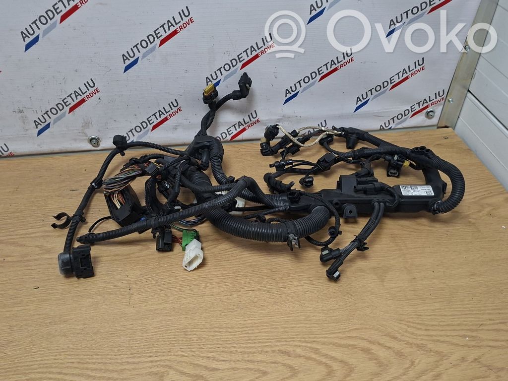 BMW 1 F20 F21 Wiązka przewodów silnika 