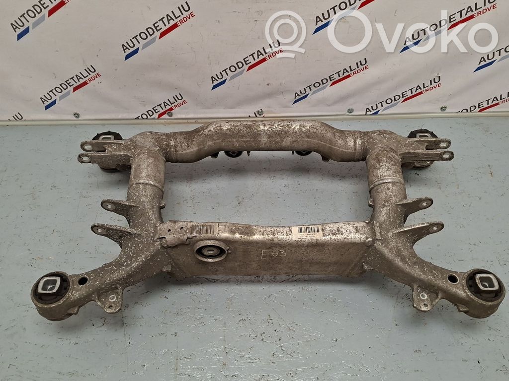 BMW 6 E63 E64 Galinis traversas 