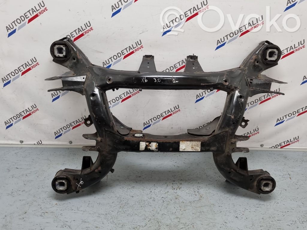 BMW X6 E71 Galinis traversas 