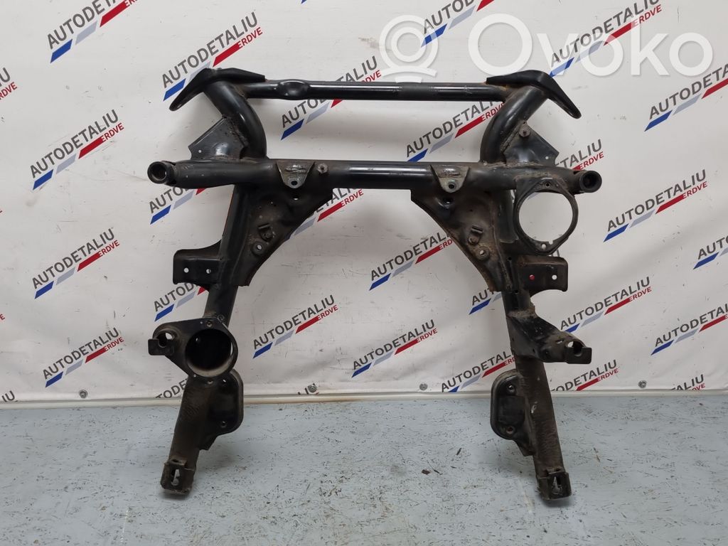BMW X5 E53 Priekinis traversas 