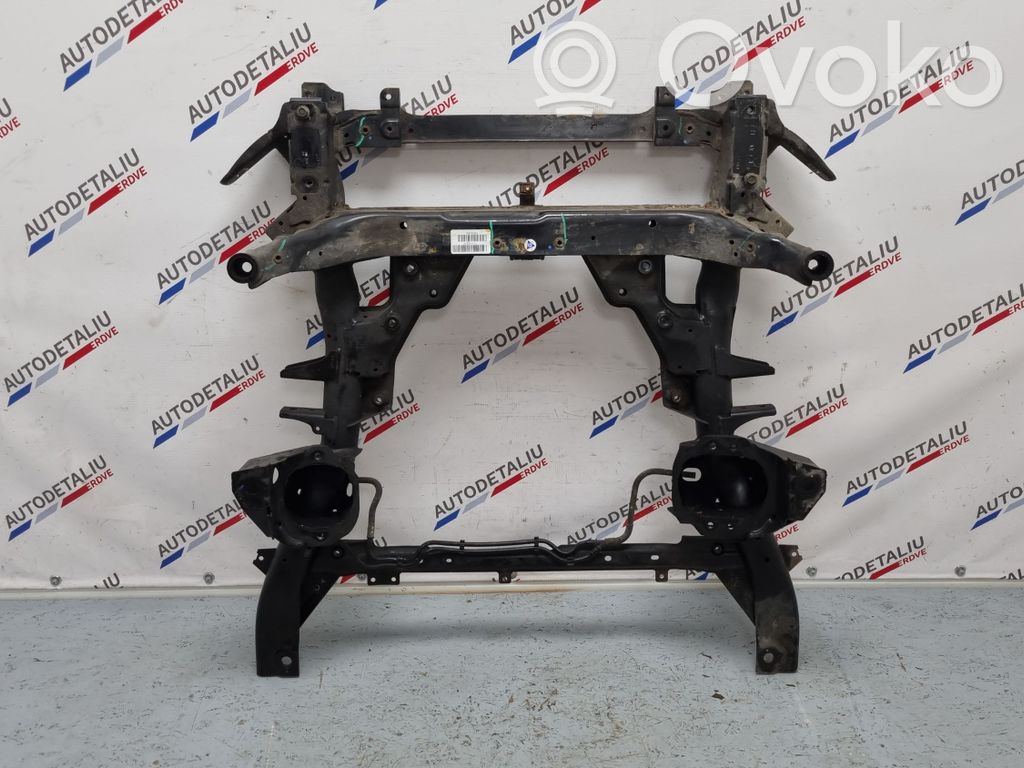 BMW X5 E70 Priekinis traversas 