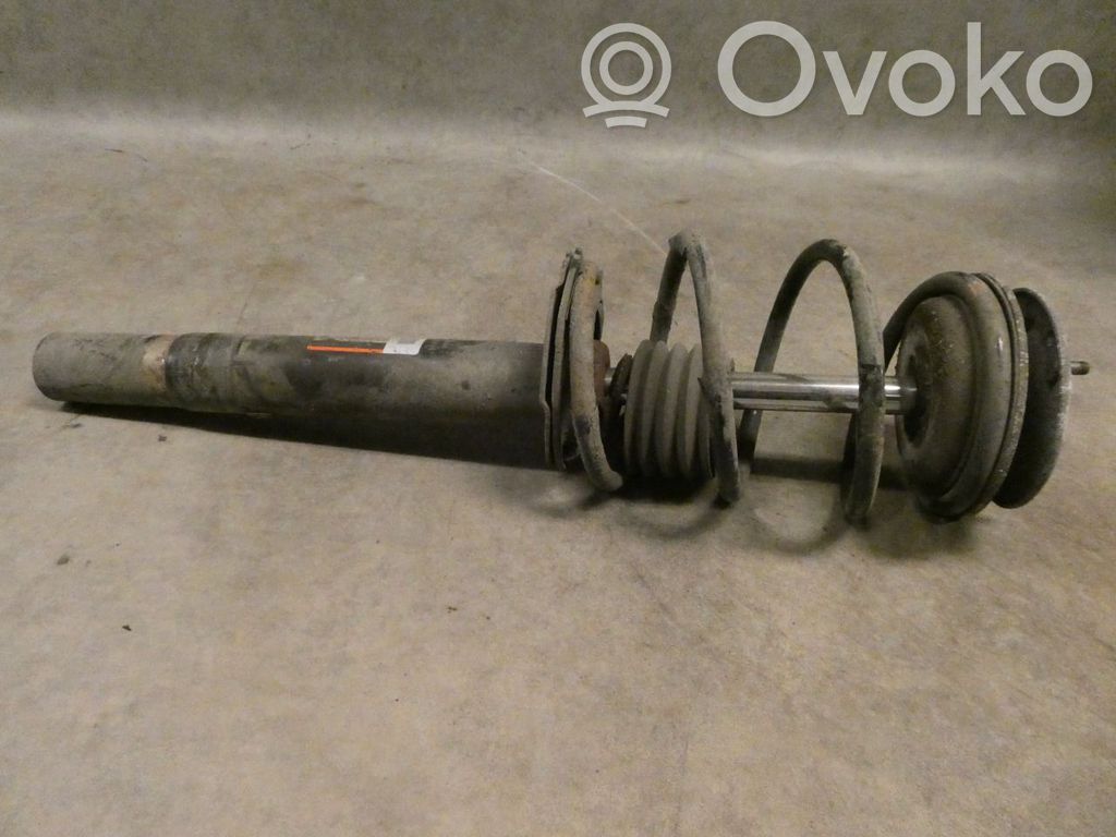 Front shock absorber with coil spring