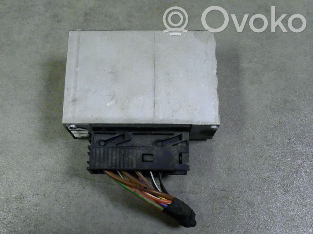 Sound amplifier   6920461