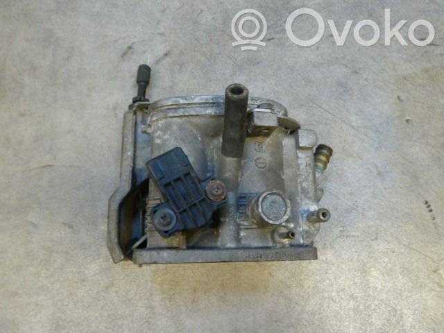 BMW 3 E36 Droselinė sklendė 