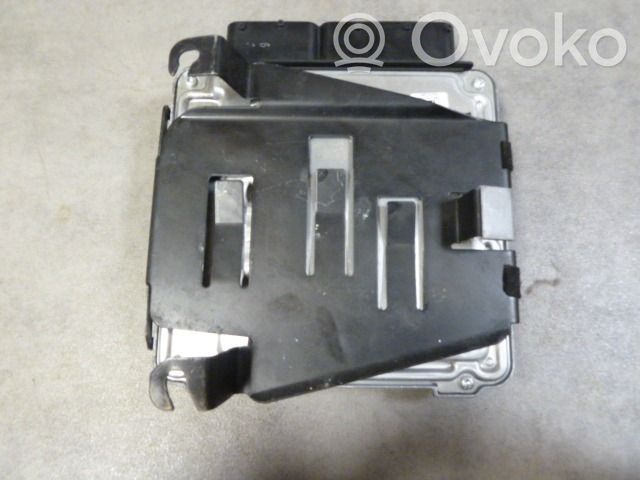 Volkswagen Golf VI Injection control unit/module 