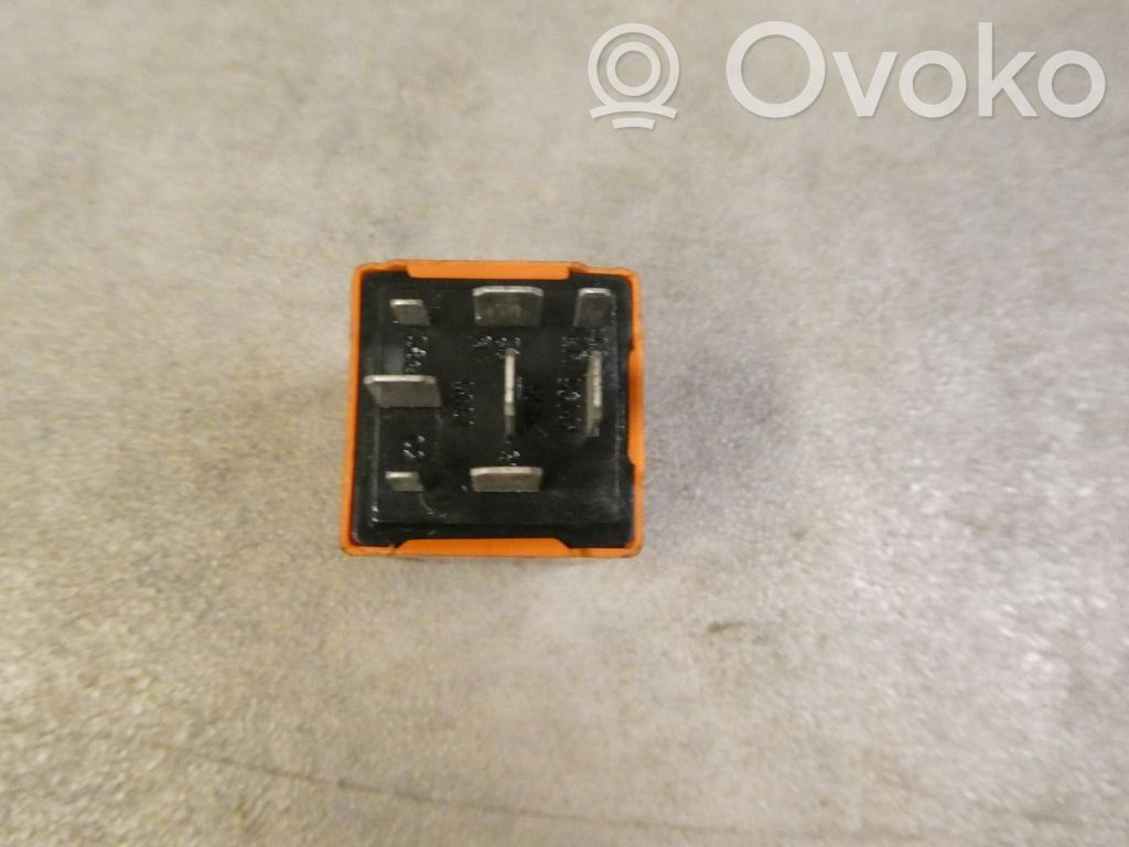 Saab 9-3 Ver1 Relé de luz 