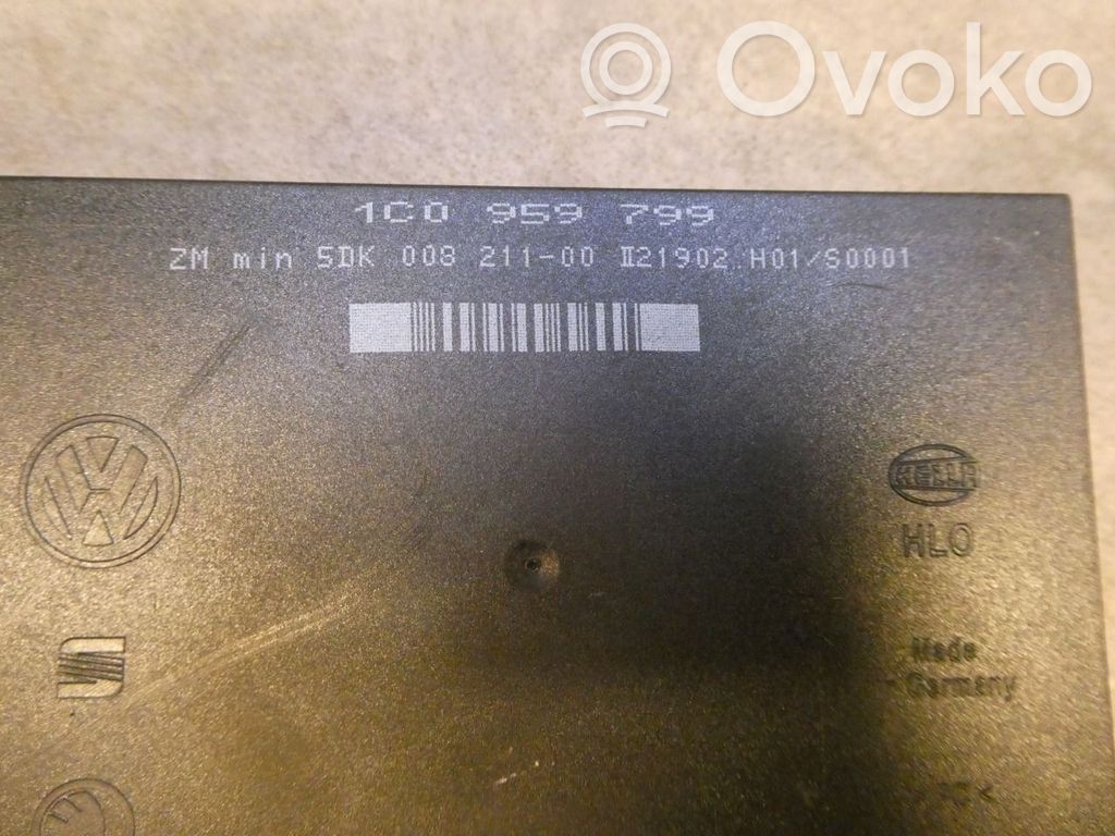 Volkswagen PASSAT B5.5 Module confort 