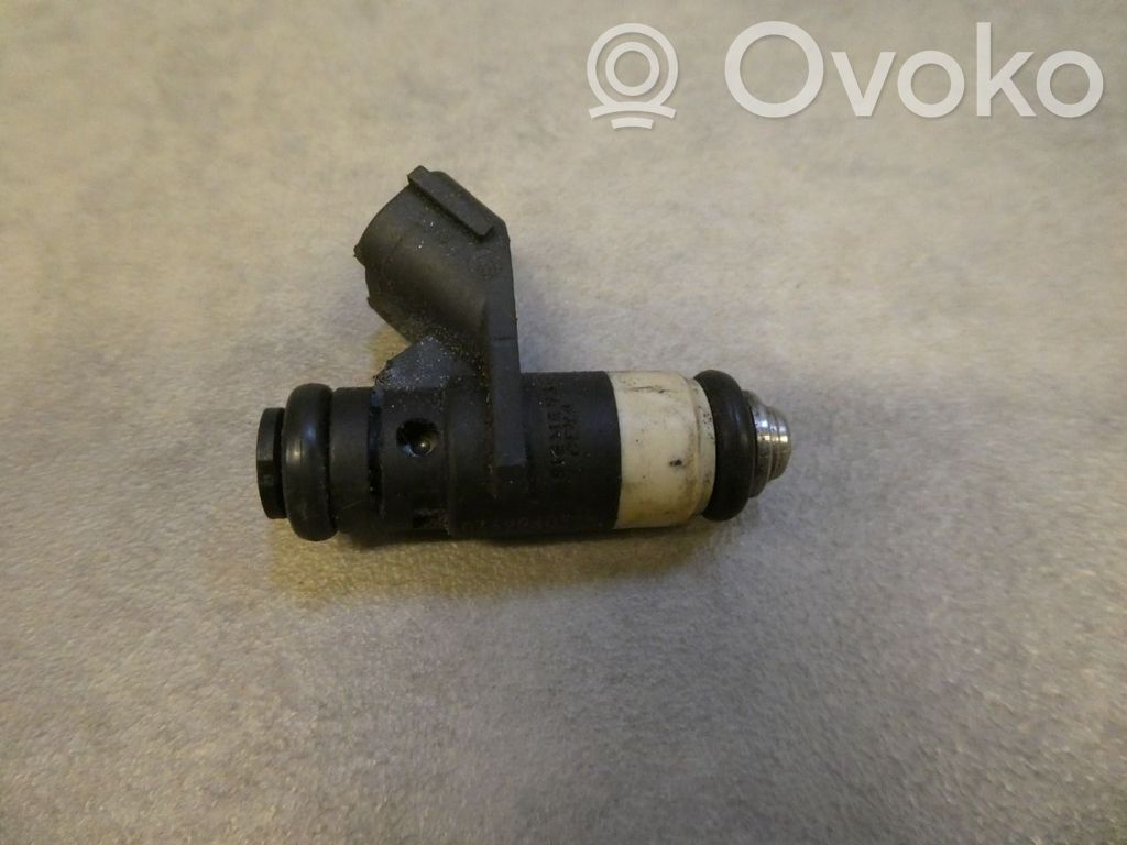 Skoda Fabia Mk1 (6Y) Inyector de combustible 
