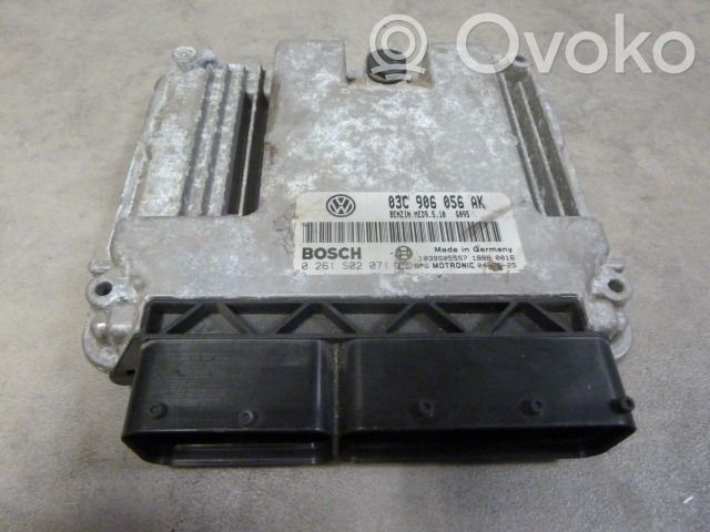 Unité de commande / module d'injection   03C906056AK,0261S02071