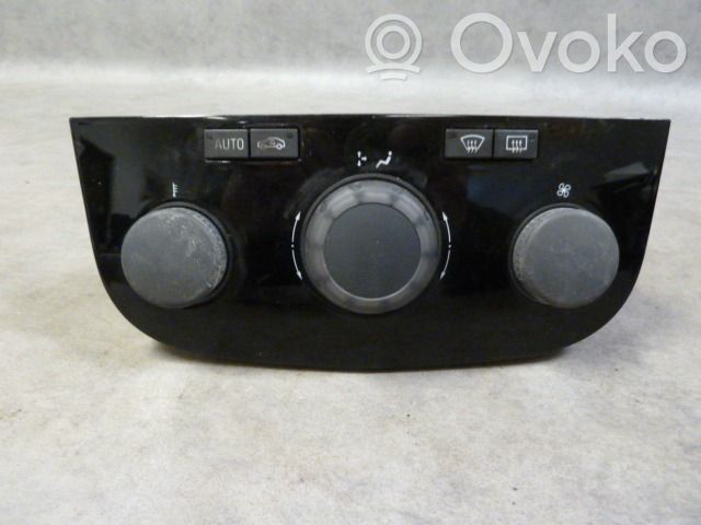 Opel Corsa D Climate control unit 