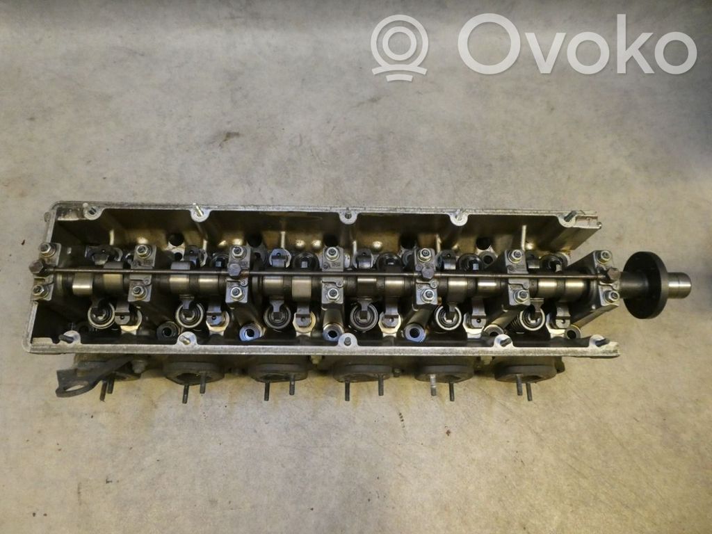 BMW 7 E32 Galvutė 
