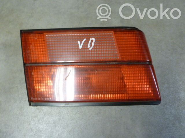 Lampy tylnej klapy bagażnika   8759R23