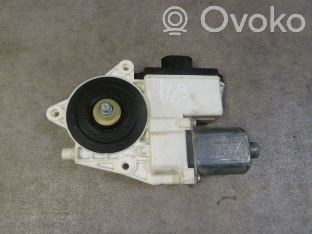 BMW X3 E83 Motor del regulador de la ventanilla de la puerta delantera 
