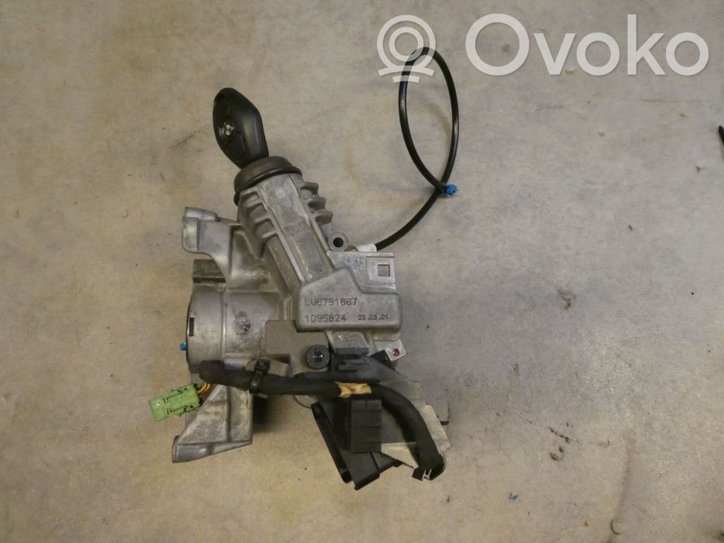 BMW 5 E39 Ohjauspyörän lukitus 