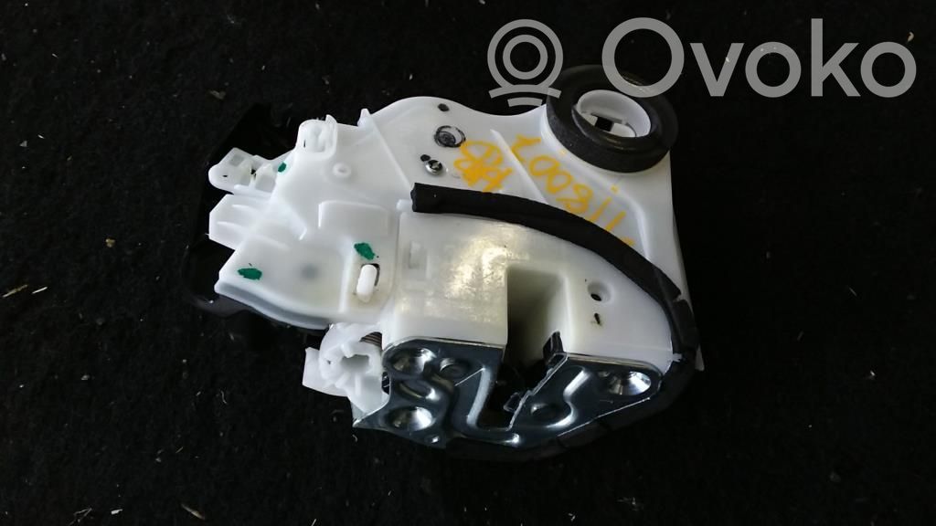 Suzuki Celerio Centrinio užrakto varikliukas 