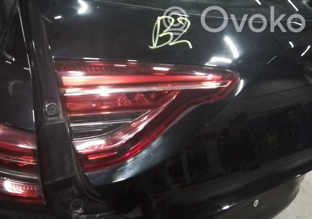 Rear/tail lights   265551147R