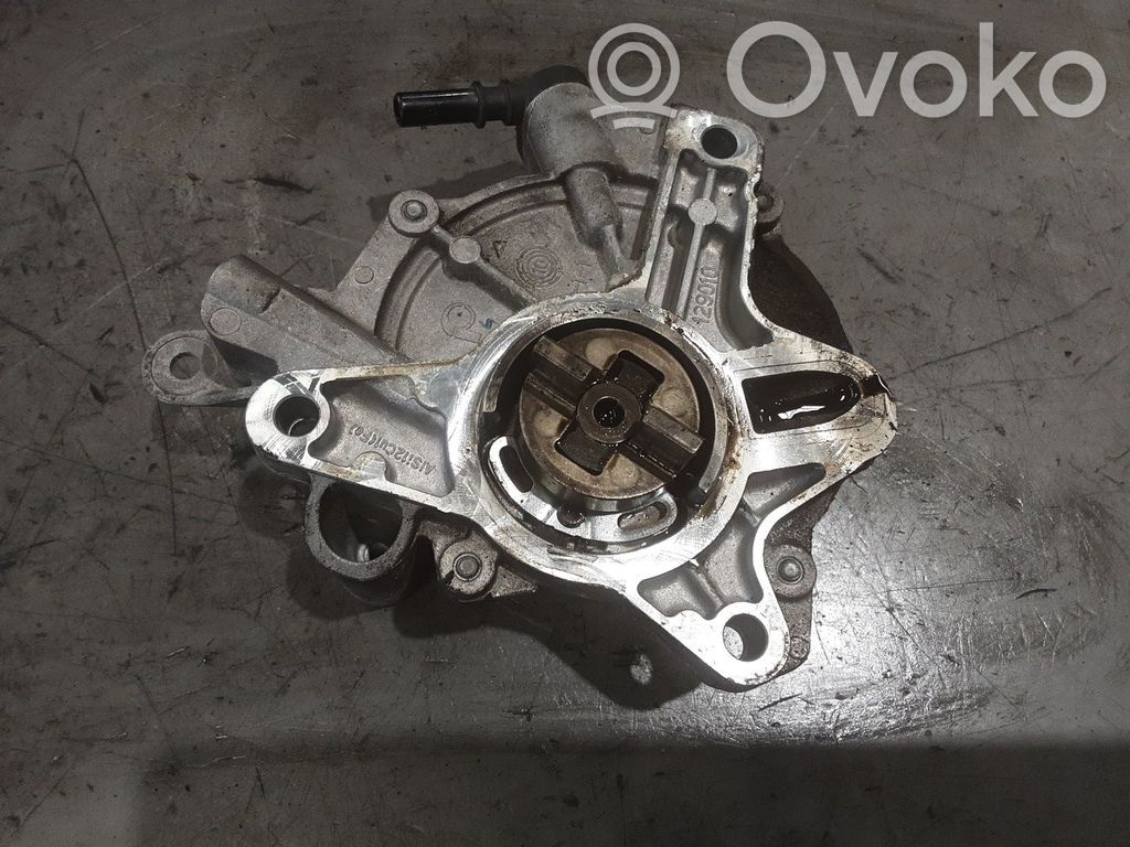 Vacuum pump   9673836180