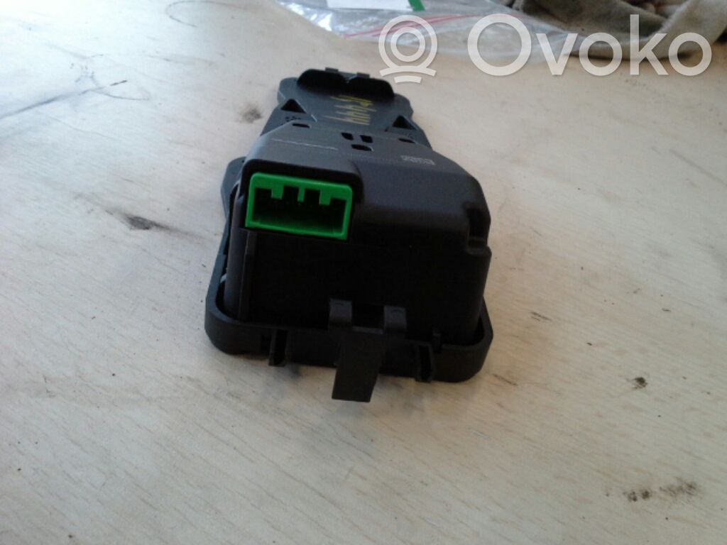 Sensor de radar Distronic   3136088
