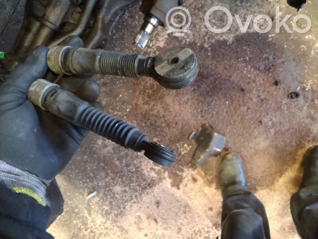 KIA Rio Gear shift cable linkage 