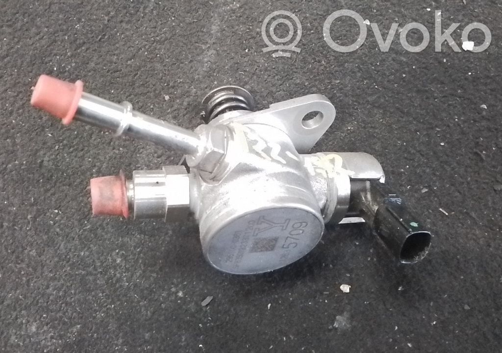 Opel Corsa E Degvielas sūknis 