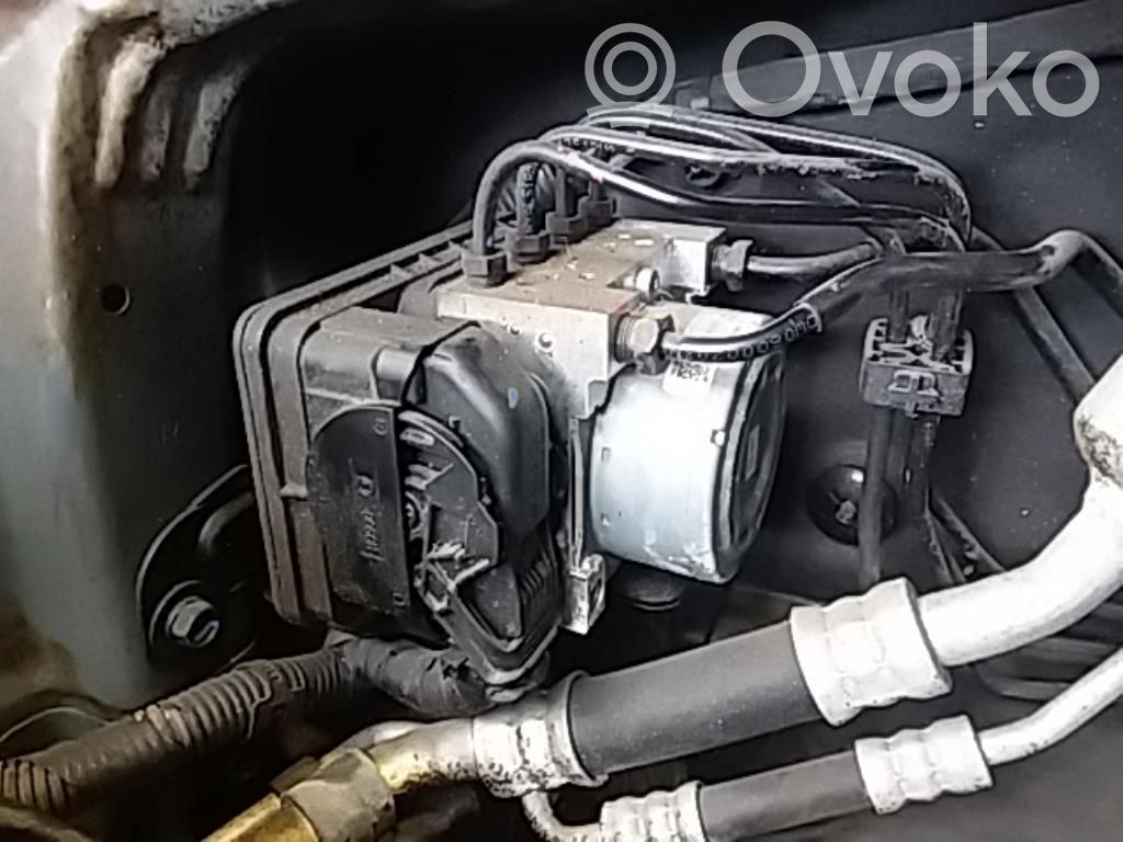 Bomba de ABS   58910B4800