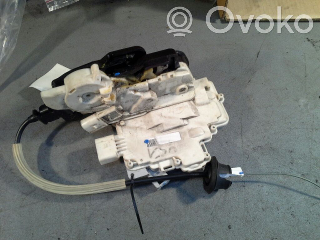 Motor de bloqueo de puertas   4F0839016D