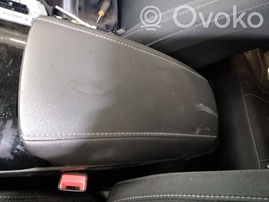 Armrest   1931716