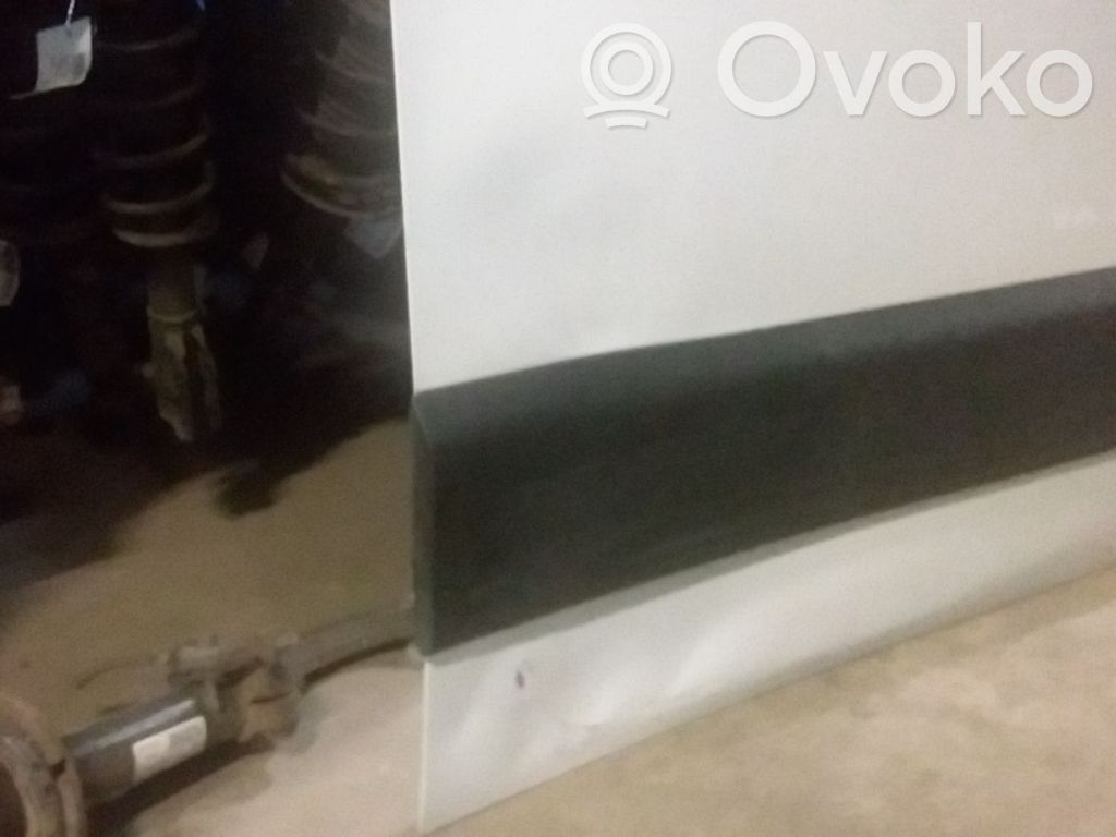 Side sliding door   95525958