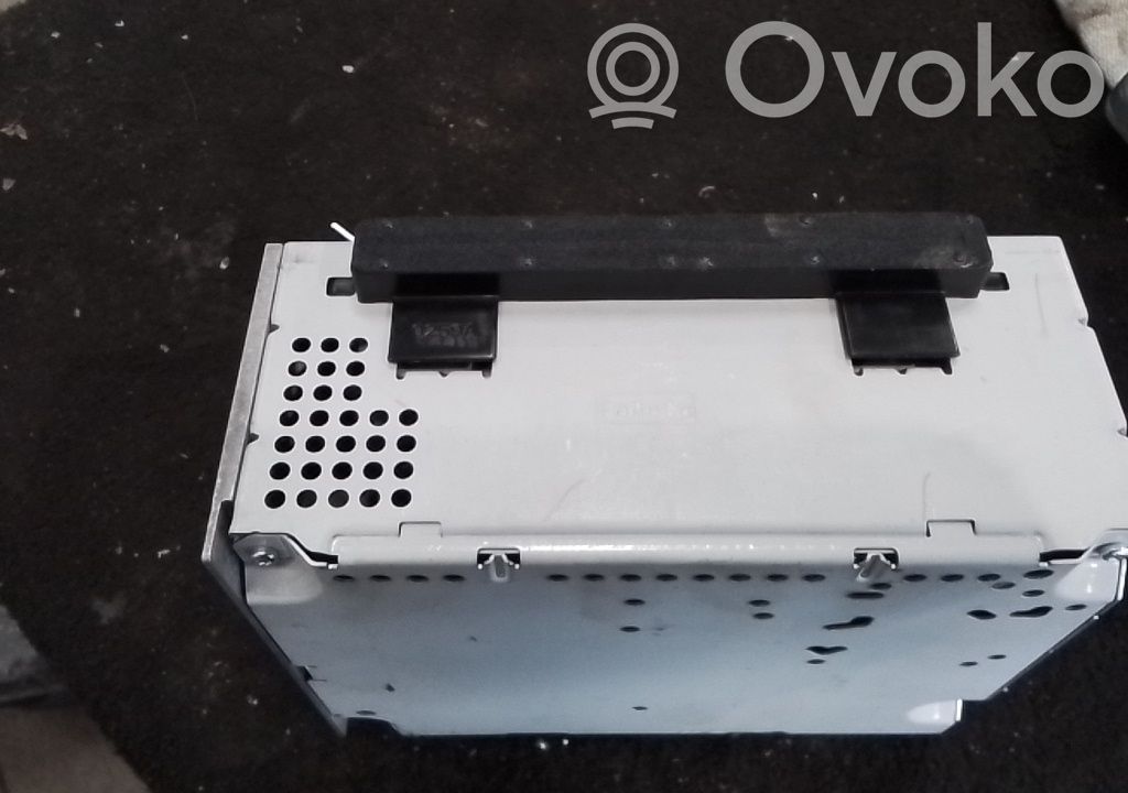 GPS navigation control unit/module   2335495