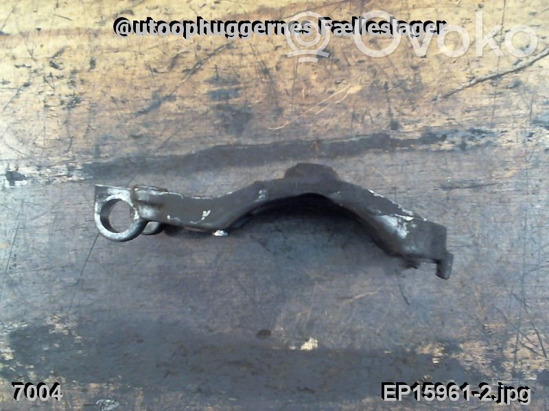 A/C-kompressorin kannatin   9646719580
