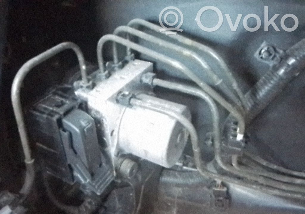 ABS-pumppu   589201W500