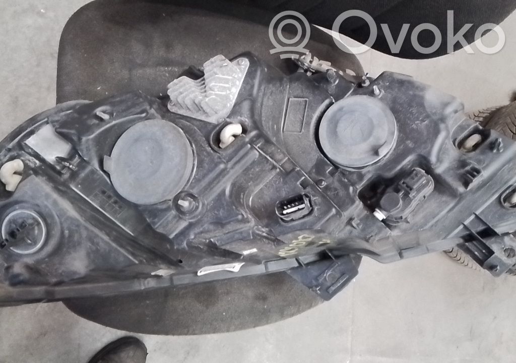 Scheinwerfer   260107241R