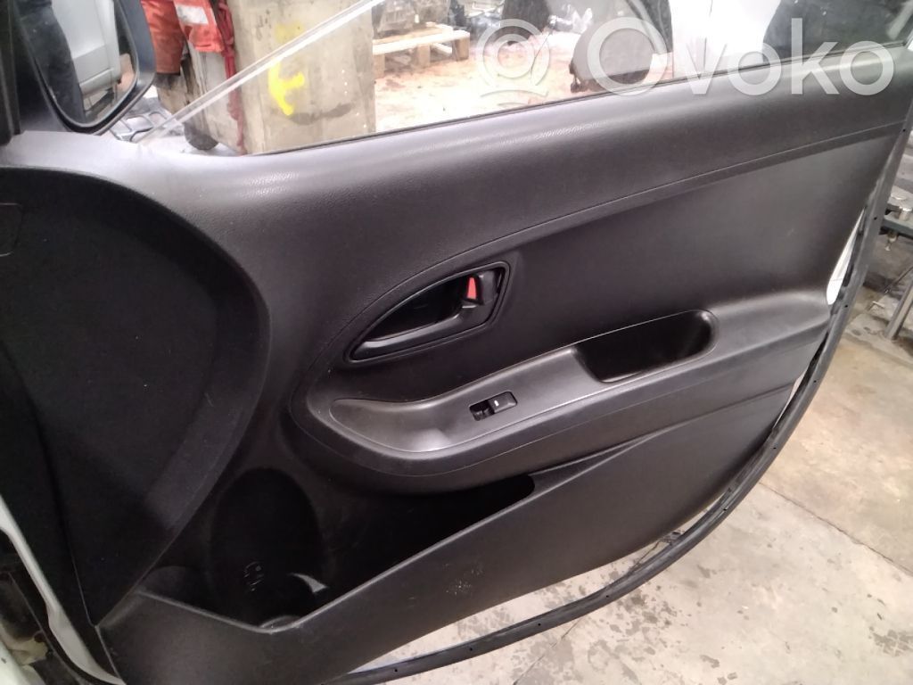 KIA Picanto Apšuvums aizmugurējām durvīm 