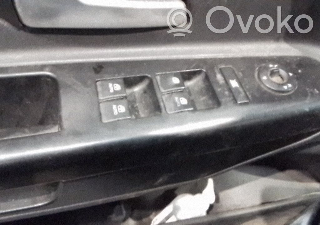 Electric window control switch   935701H100EQ