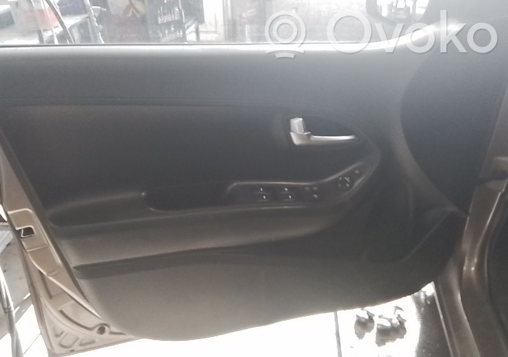 KIA Picanto Apšuvums aizmugurējām durvīm 