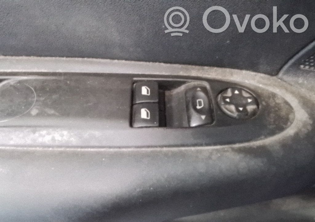 Citroen C4 II Electric window control switch 