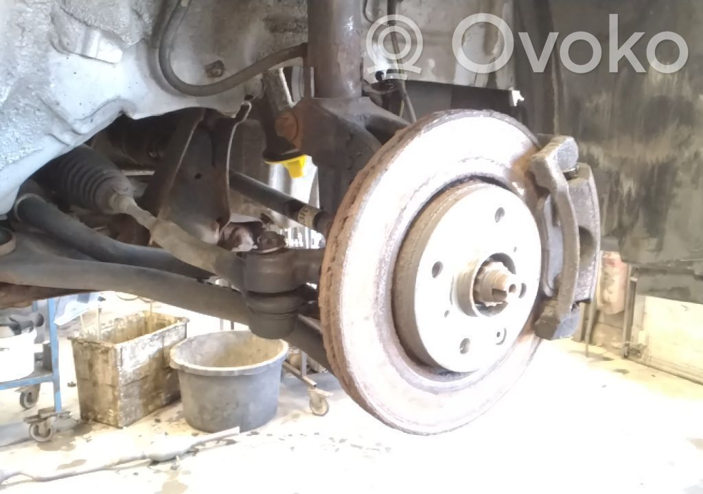 Achsschenkel vorne   B000905580