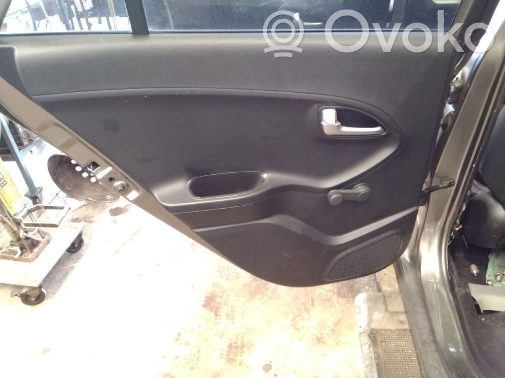 KIA Picanto Apšuvums aizmugurējām durvīm 
