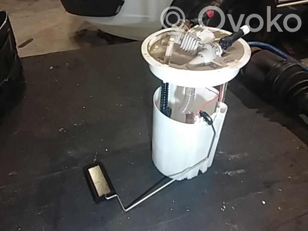 Bomba interna de combustible   1754928