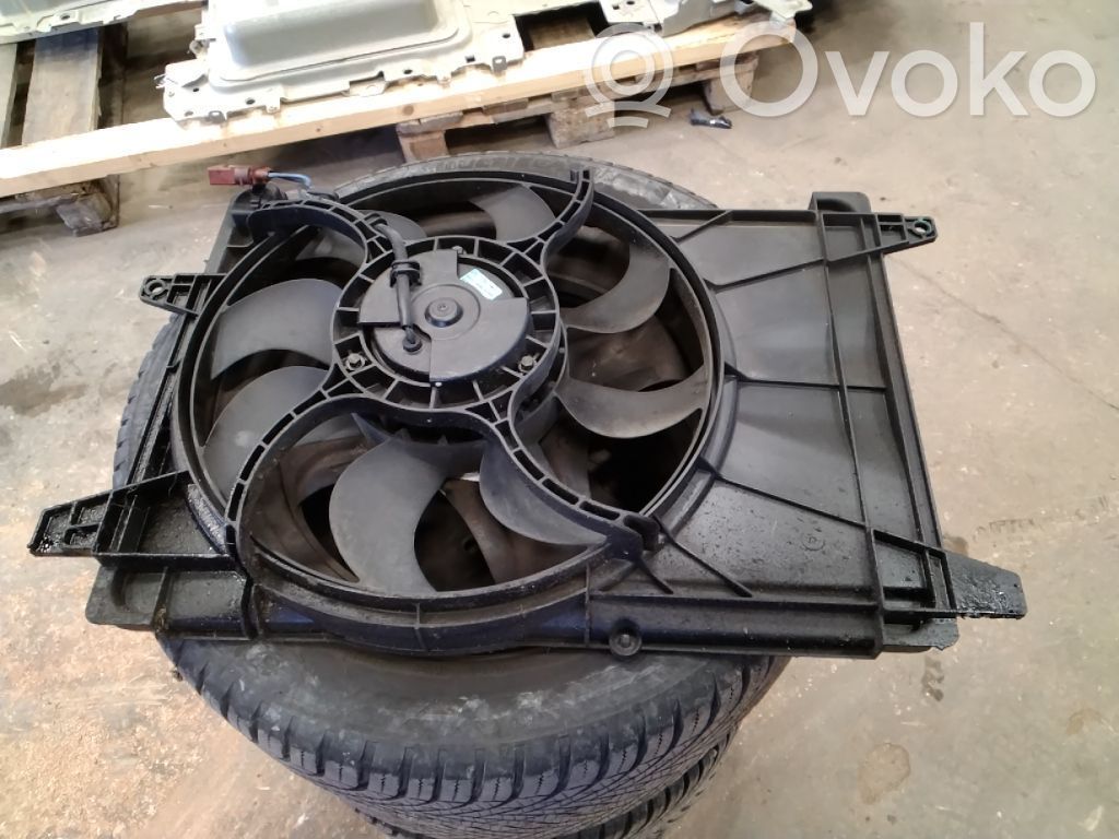 Opel Karl Elektrisks radiatoru ventilators 