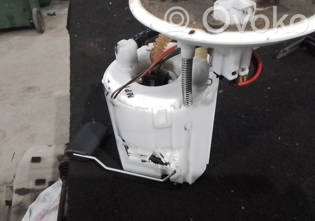 KIA Rio Bomba interna de combustible 