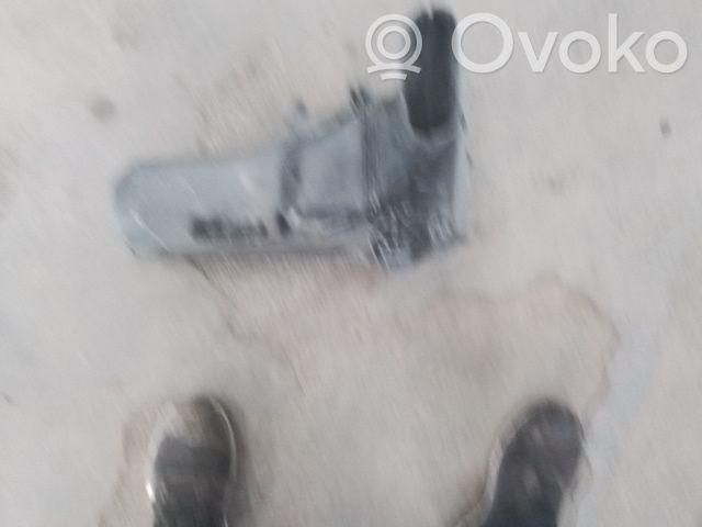 Air filter box   2097415
