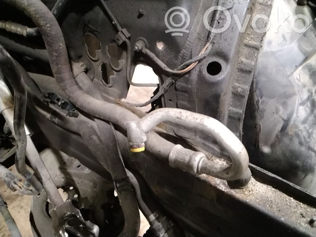 Ilmastointilaitteen putki (A/C)   64509223322