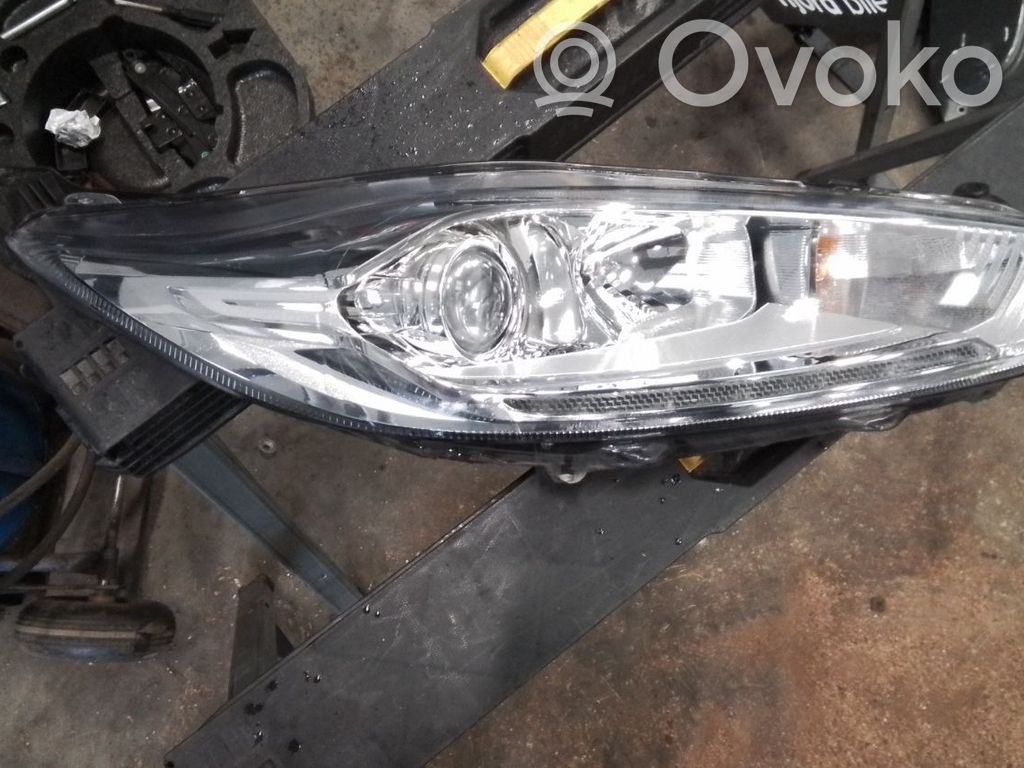 Ford Fiesta Scheinwerfer 