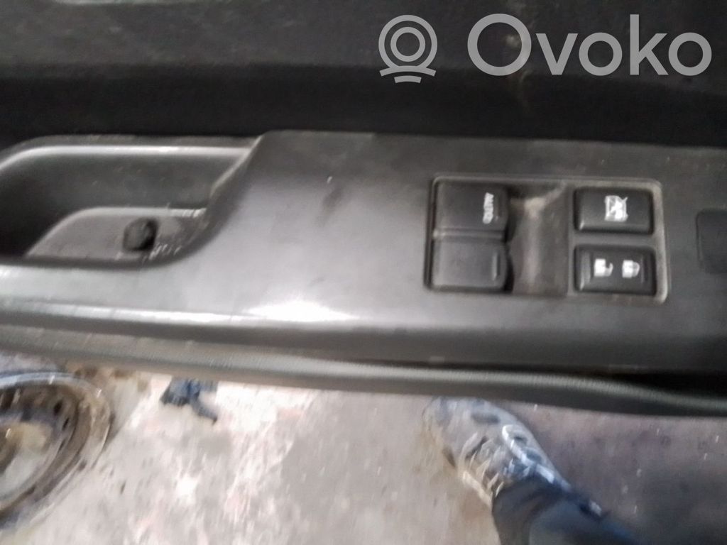 Suzuki Swift II Electric window control switch 