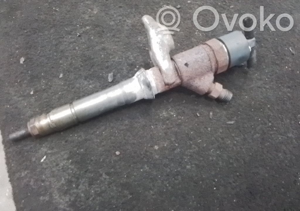 Inyector de combustible   0005801594342