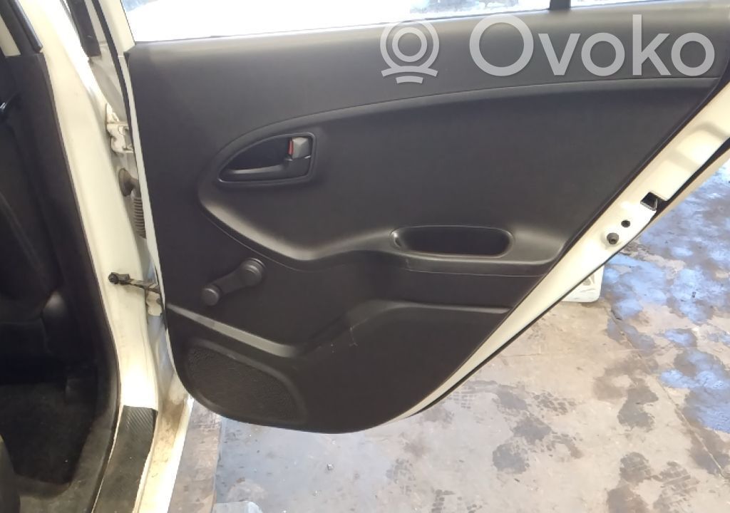 KIA Picanto Apšuvums aizmugurējām durvīm 