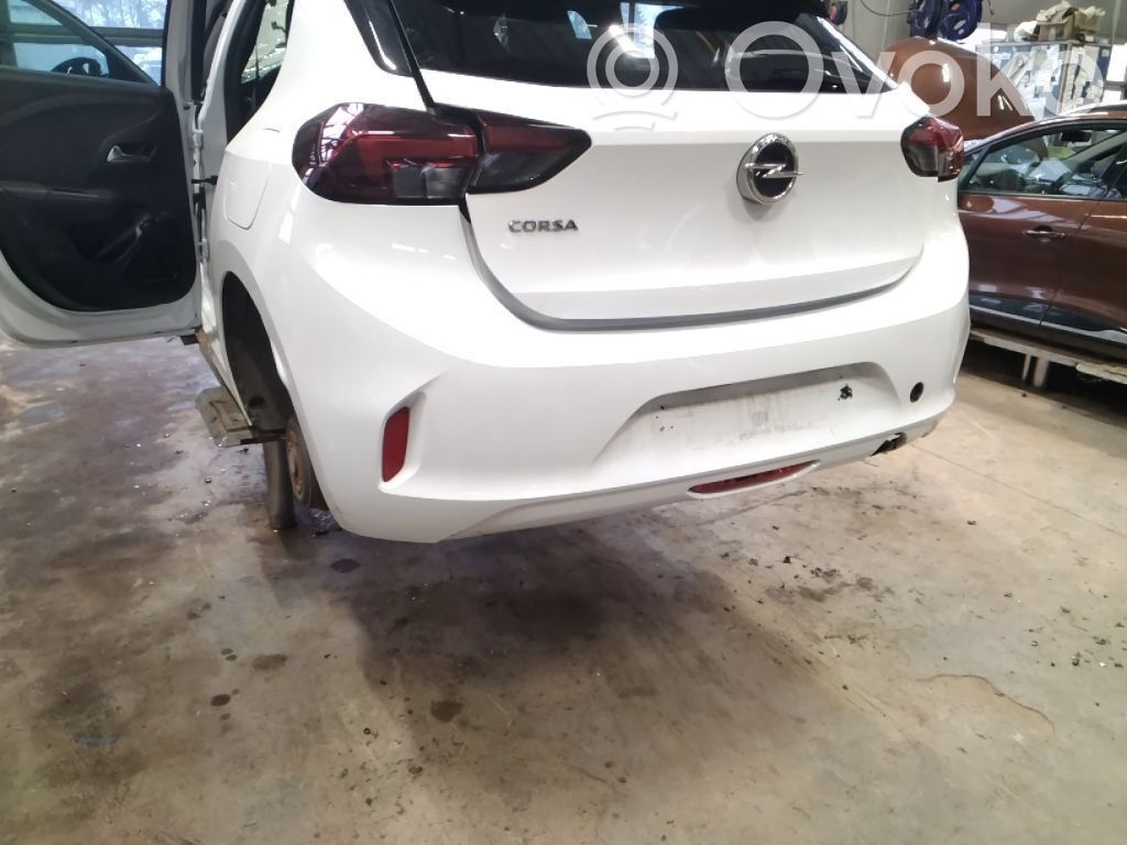 Opel Corsa F Parachoques 